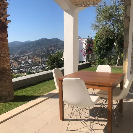 Mukemmel Manzarasinin Tadini Cikartin Vila Bodrum