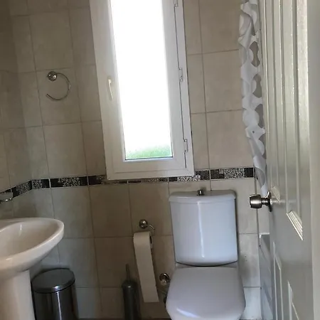 Vila Mukemmel Manzarasinin Tadini Cikartin